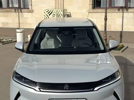 BYD Yuan Up 2025 года за 7 800 000 тг. в Алматы – фото 3