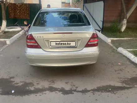 Mercedes-Benz C 230 2006 года за 4 300 000 тг. в Астана – фото 2