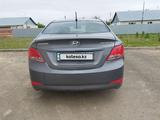 Hyundai Solaris 2014 года за 5 500 000 тг. в Уральск – фото 3