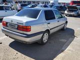 Volkswagen Vento 1993 года за 1 200 000 тг. в Кентау – фото 3