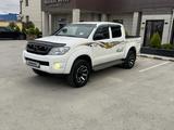 Toyota Hilux 2009 года за 8 700 000 тг. в Жанаозен
