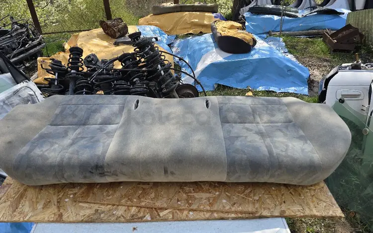 Заднее сиденье нижняя часть для Toyota Camry Gracia за 25 000 тг. в Алматы