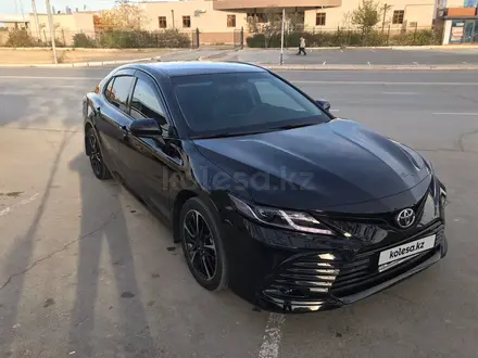 Toyota Camry 2021 года за 17 400 000 тг. в Актау