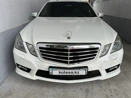 Mercedes-Benz E 200 2011 года за 7 400 000 тг. в Алматы – фото 2