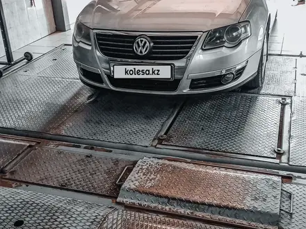 Volkswagen Passat 2010 года за 4 700 000 тг. в Уральск – фото 10