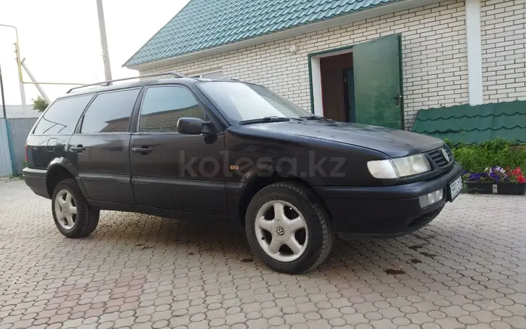 Volkswagen Passat 1996 года за 1 950 000 тг. в Уральск