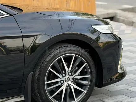 Toyota Camry 2023 года за 17 500 000 тг. в Шымкент – фото 4