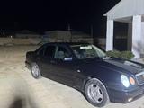 Mercedes-Benz E 320 1998 годаүшін3 000 000 тг. в Актау – фото 2