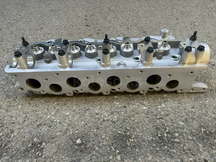 Головка блока цилиндров 4д56 и 4м40 за 83 500 тг. в Алматы – фото 8