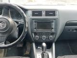 Volkswagen Jetta 2014 годаүшін4 400 000 тг. в Актобе – фото 2