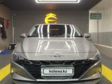 Hyundai Elantra 2021 годаfor9 200 000 тг. в Астана – фото 2