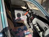 Honda CR-V 1998 года за 1 900 000 тг. в Тараз – фото 2