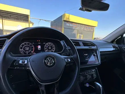 Volkswagen Tiguan 2018 года за 14 500 000 тг. в Шымкент – фото 8