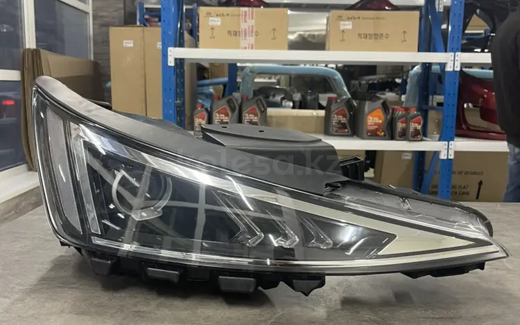 Фара передняя HYUNDAI ELANTRA за 52 500 тг. в Караганда