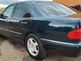 Mercedes-Benz E 230 1997 годаүшін2 200 000 тг. в Кокшетау – фото 5