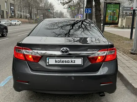 Toyota Camry 2014 года за 11 000 000 тг. в Алматы – фото 13