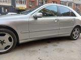 Mercedes-Benz C 180 2001 года за 3 000 000 тг. в Алматы – фото 5
