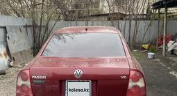 Volkswagen Passat 2002 года за 1 900 000 тг. в Алматы – фото 3