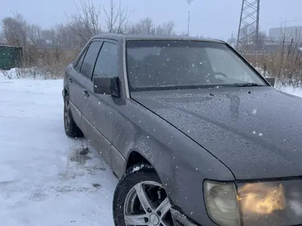 Mercedes-Benz E 300 1990 года за 800 000 тг. в Темиртау