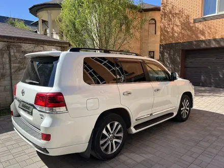 Toyota Land Cruiser 2016 года за 31 000 000 тг. в Астана – фото 3