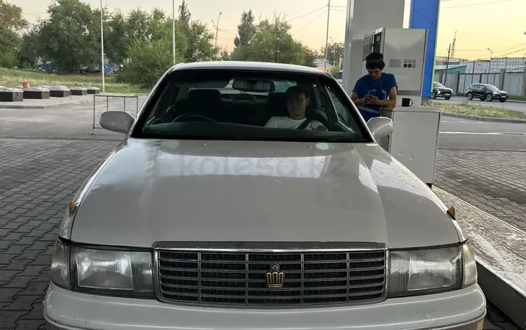 Toyota Crown 1995 годаfor1 000 000 тг. в Алматы