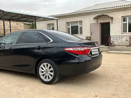 Toyota Camry 2016 года за 10 500 000 тг. в Атырау – фото 3