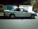 Mercedes-Benz E 220 1992 года за 850 000 тг. в Жезказган – фото 2