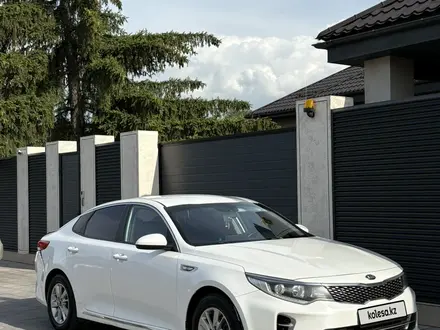 Kia K5 2019 года за 6 300 000 тг. в Алматы – фото 4