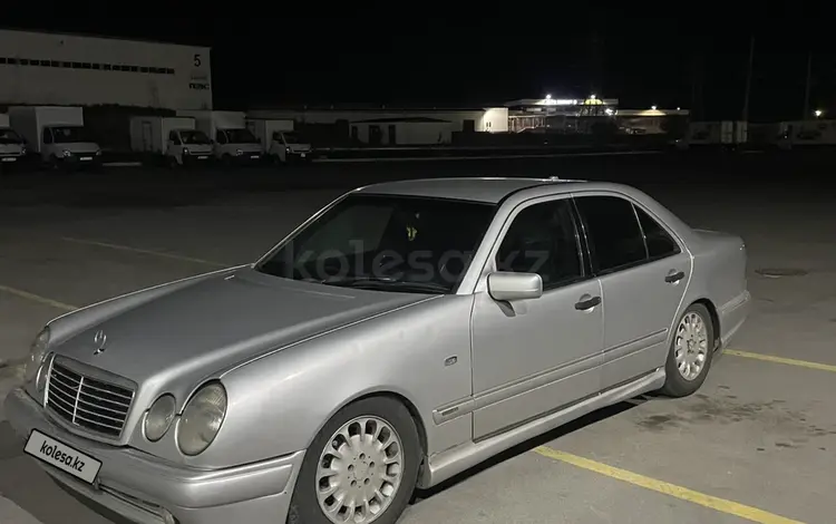 Mercedes-Benz E 230 1995 года за 1 600 000 тг. в Караганда