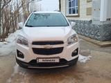 Chevrolet Tracker 2015 года за 6 000 000 тг. в Атырау – фото 2