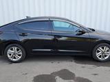 Hyundai Elantra 2019 года за 7 990 000 тг. в Алматы – фото 4