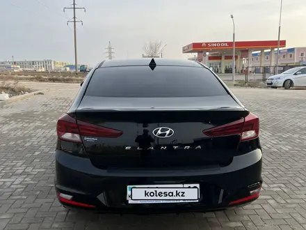 Hyundai Elantra 2020 года за 7 500 000 тг. в Актау – фото 4
