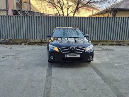 Toyota Camry 2011 года за 6 700 000 тг. в Атырау