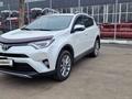 Toyota RAV4 2018 года за 14 000 000 тг. в Петропавловск – фото 2