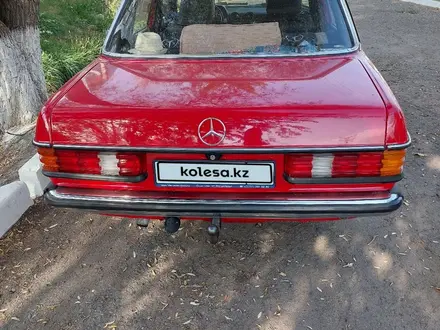 Mercedes-Benz E 230 1983 года за 3 800 000 тг. в Алматы – фото 2