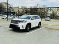 Toyota Highlander 2019 годаfor23 000 000 тг. в Шымкент