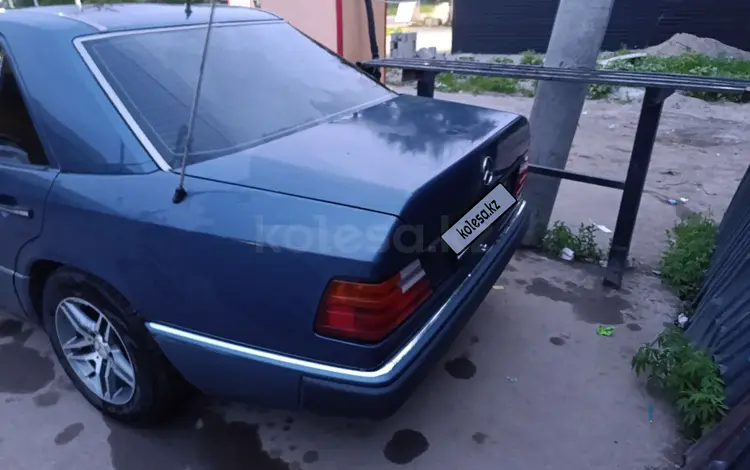 Mercedes-Benz E 230 1992 годаfor1 000 000 тг. в Талгар