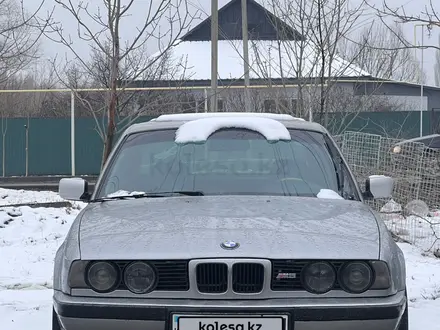 BMW 525 1993 года за 2 750 000 тг. в Алматы – фото 3