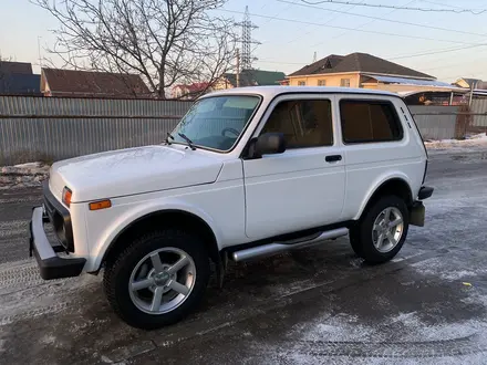 ВАЗ (Lada) Lada 2121 2015 года за 3 200 000 тг. в Алматы – фото 4