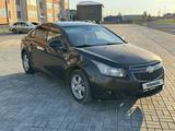 Chevrolet Cruze 2012 года за 3 000 000 тг. в Актобе – фото 2