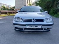 Volkswagen Golf 2002 годаүшін2 300 000 тг. в Алматы