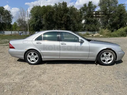 Mercedes-Benz S 320 2000 года за 2 700 000 тг. в Уральск – фото 5