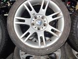 Диски R17 с резиной на BMW E46 за 150 000 тг. в Караганда