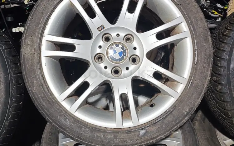 Диски R17 с резиной на BMW E46 за 150 000 тг. в Караганда