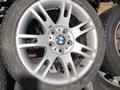 Диски R17 с резиной на BMW E46 за 150 000 тг. в Караганда – фото 2