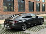 Hyundai Sonata 2023 годаfor13 800 000 тг. в Шымкент – фото 4