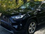 Toyota RAV4 2022 годаүшін16 200 000 тг. в Астана – фото 2