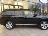 Toyota Highlander 2011 года за 10 590 000 тг. в Алматы – фото 3