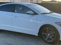 Hyundai Elantra 2018 года за 7 100 000 тг. в Актобе – фото 11