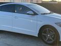 Hyundai Elantra 2018 года за 7 100 000 тг. в Актобе – фото 3